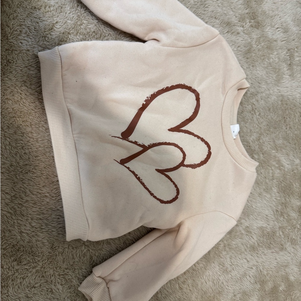 SHEIN Kids Heart Print Sweatshirt